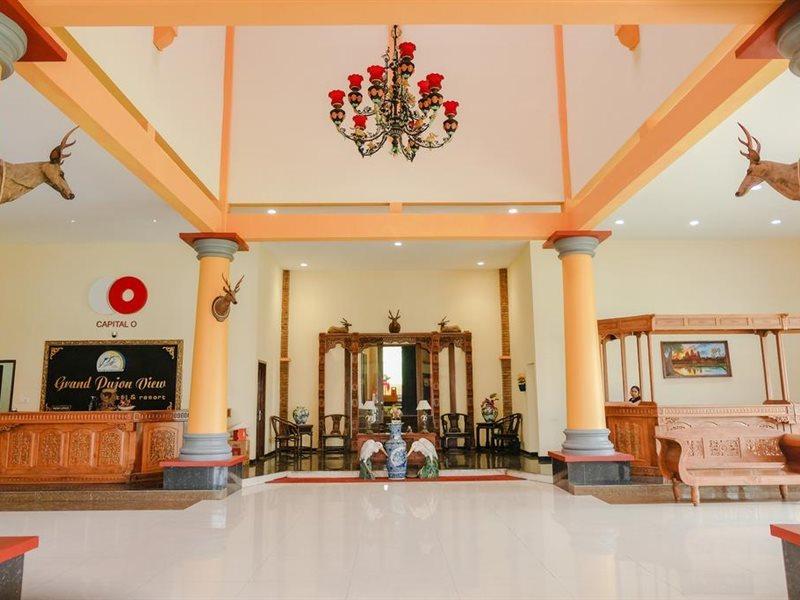 Capital O 892 Grand Pujon View Hotel And Resort Бату Екстериор снимка
