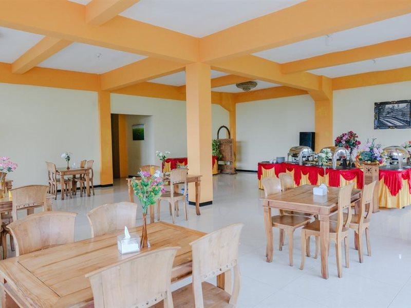 Capital O 892 Grand Pujon View Hotel And Resort Бату Екстериор снимка