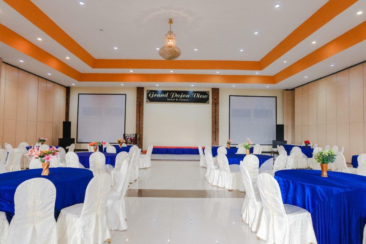 Capital O 892 Grand Pujon View Hotel And Resort Бату Екстериор снимка
