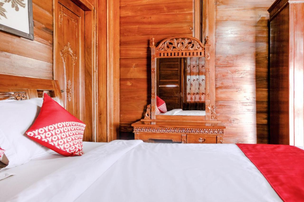 Capital O 892 Grand Pujon View Hotel And Resort Бату Екстериор снимка