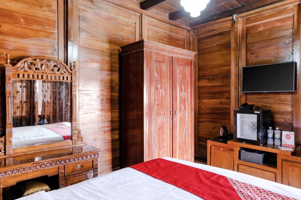 Capital O 892 Grand Pujon View Hotel And Resort Бату Екстериор снимка